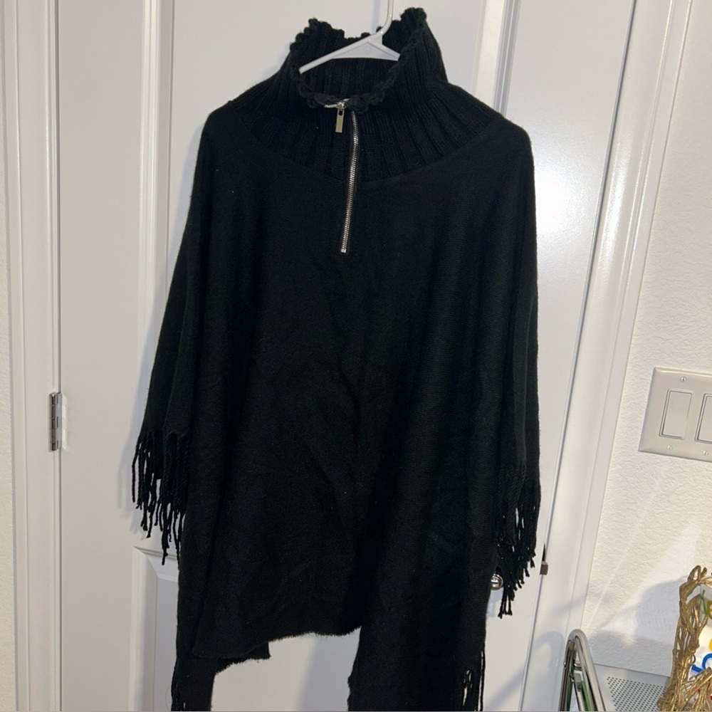 Apt 9 Women’s One Size Black Cowl Neck Zip Poncho Cape